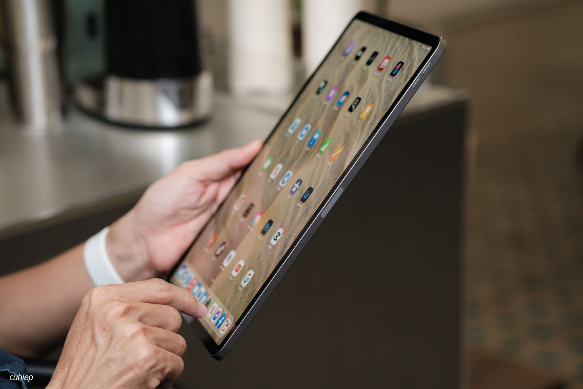 Apple iPad Pro M2 12.9 inch Apple iPad Pro M2 12.9 inch 664.