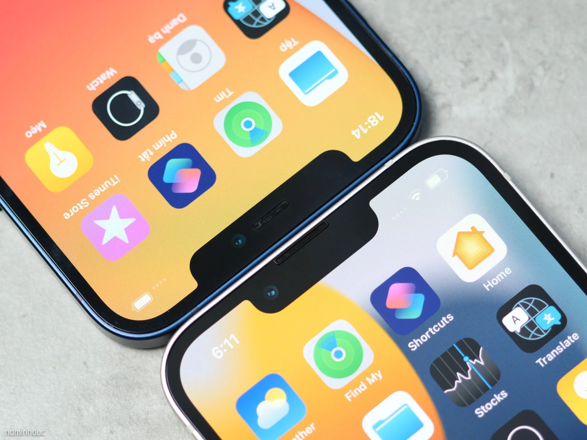 Apple iPhone 13 Apple iPhone 13 589.
