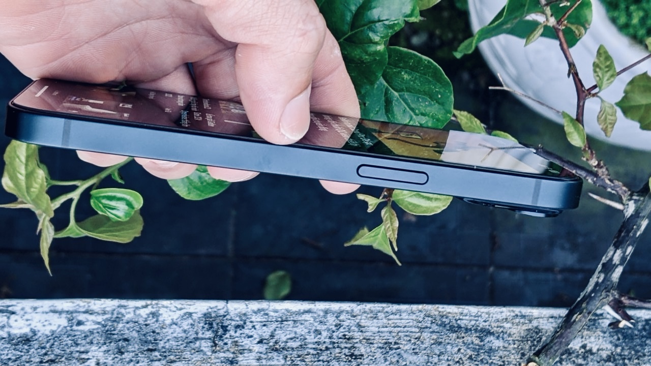 Apple iPhone 14