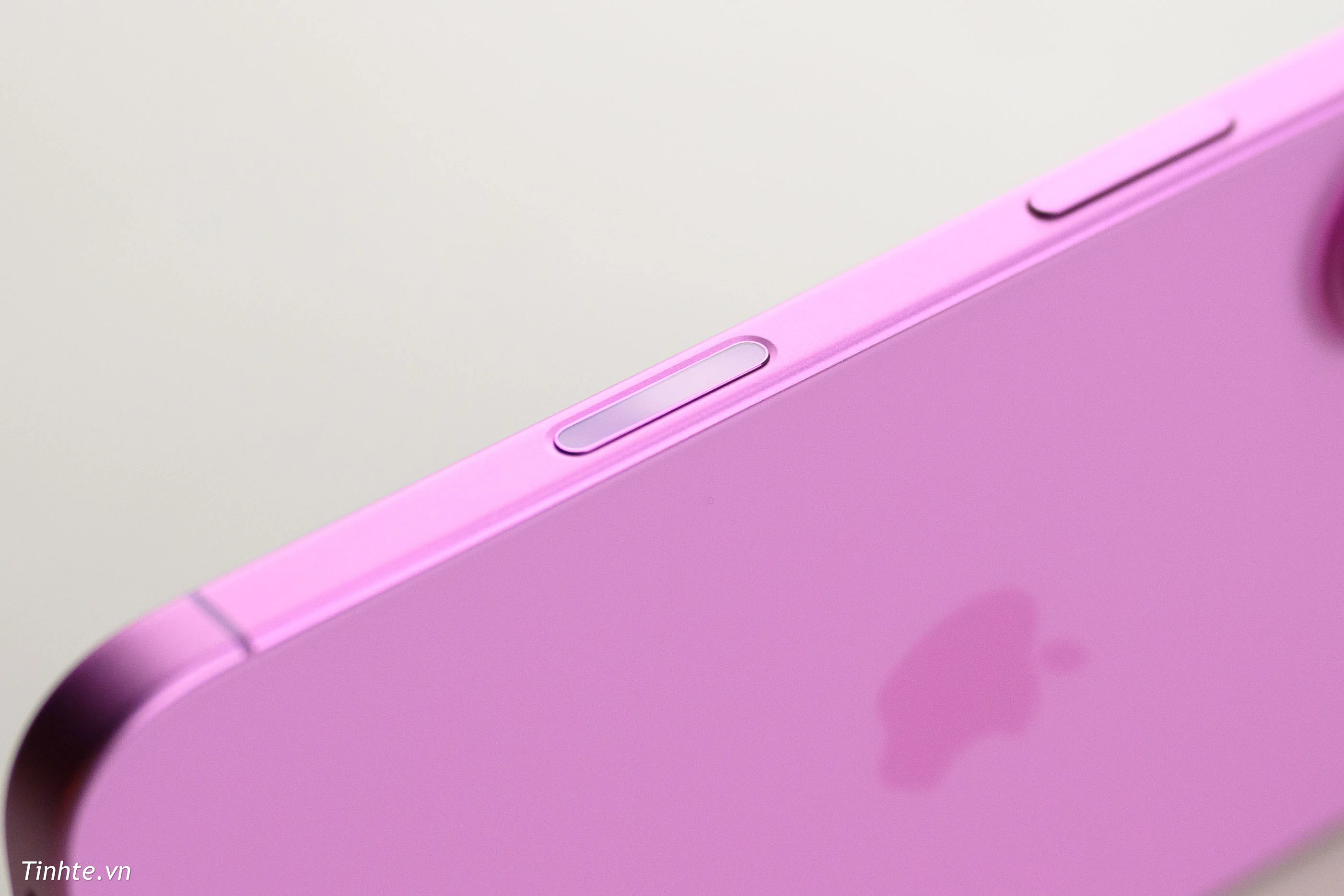 Apple iPhone 16 Apple iPhone 16 038.