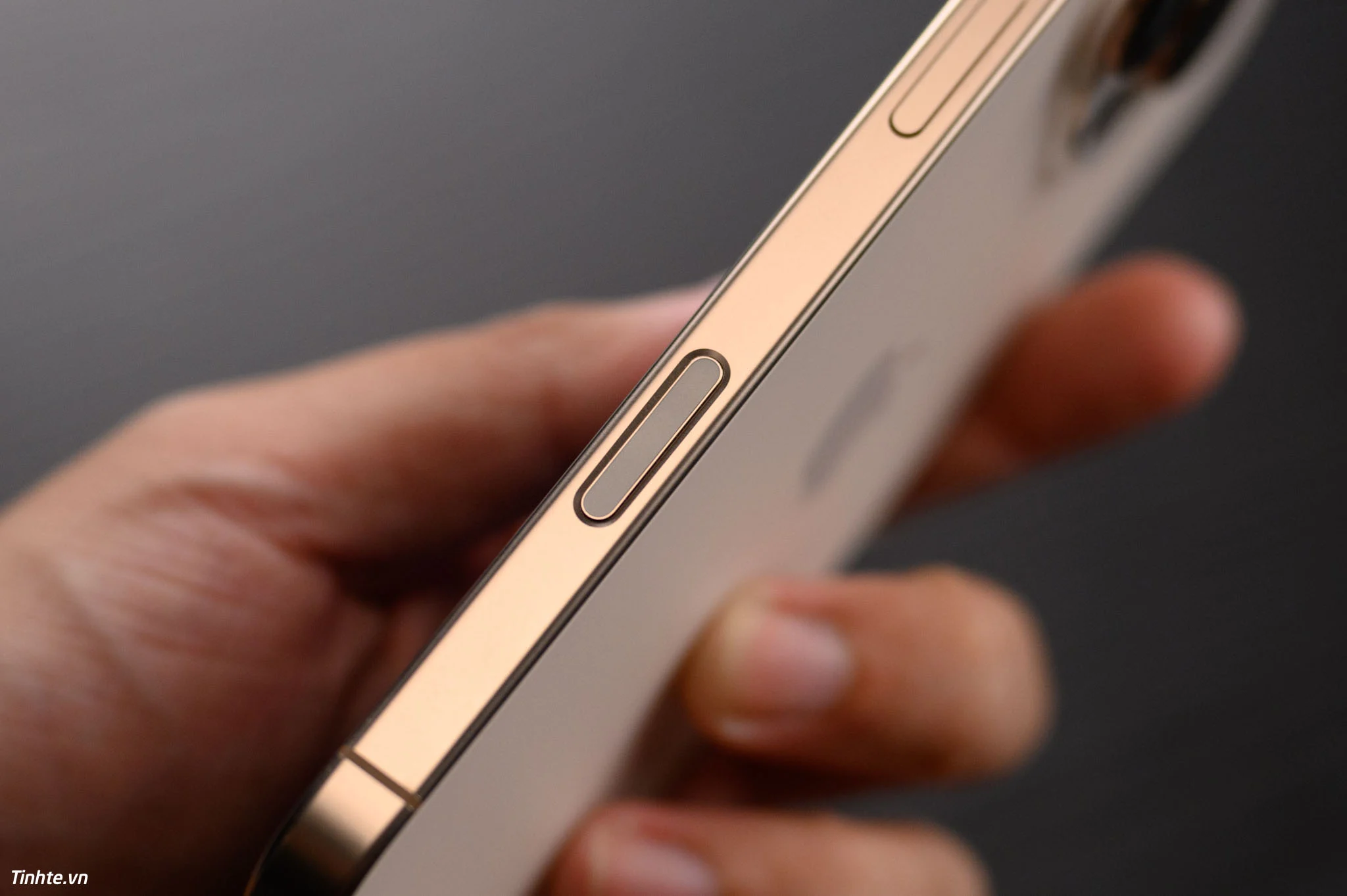 Apple iPhone 16 Pro