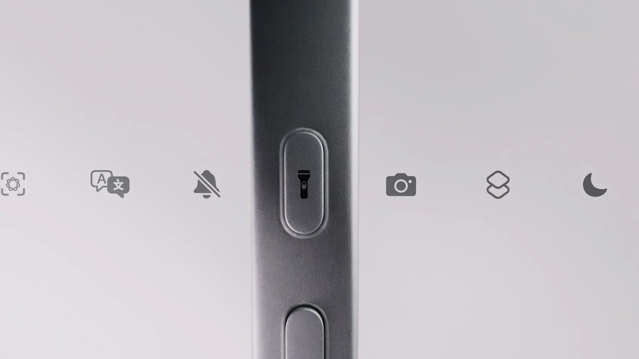 Apple iPhone 16e 121.