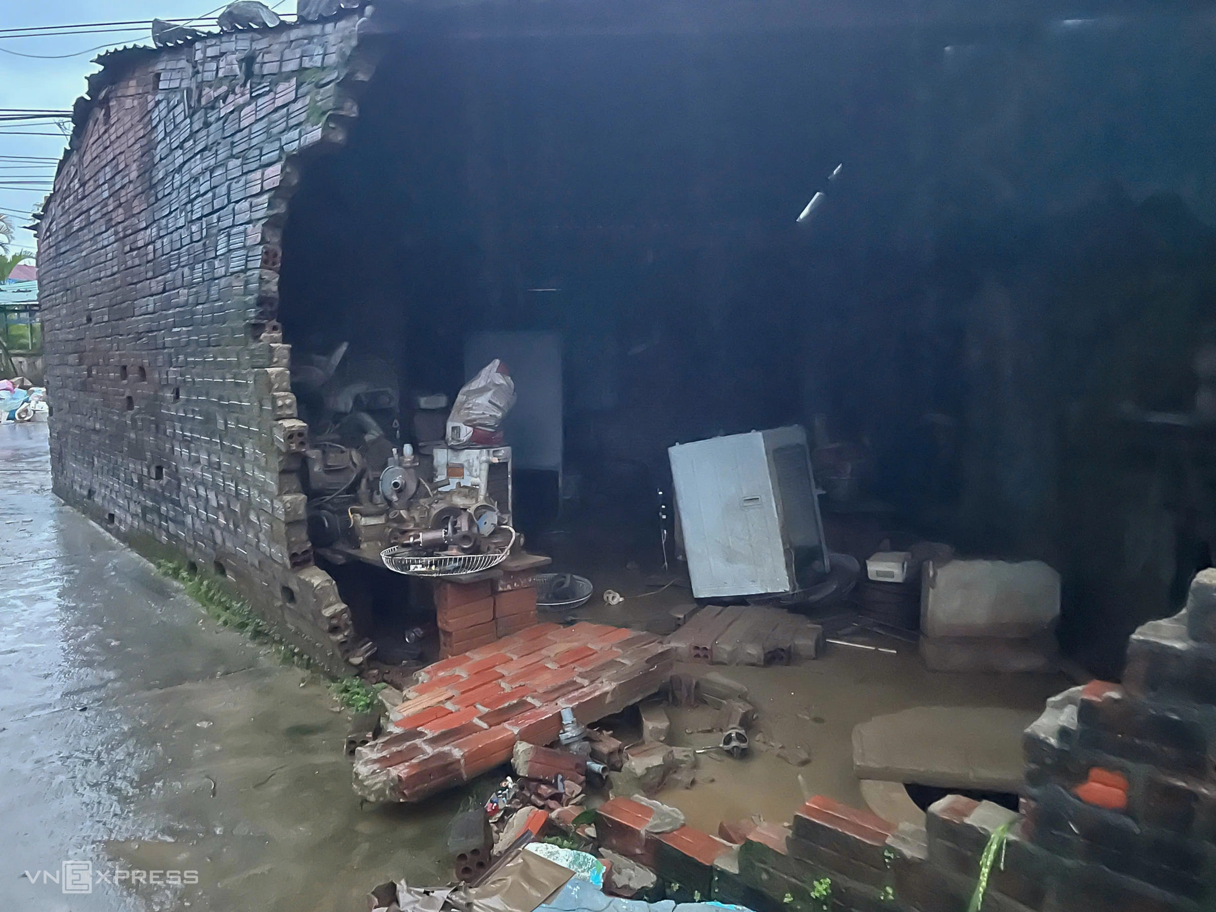 3 giai đoạn cứu trợ sau lũ, hiểu đúng để giúp đủ, không lãng phí 470 – viet lach, thien tai, bao lu, nguoi dan, dan sinh, an sinh xa hoi, y te, suc khoe, suc khoe cong dong, nguoi dan vung lu, ho tro bao lu, cuu tro bao lu.