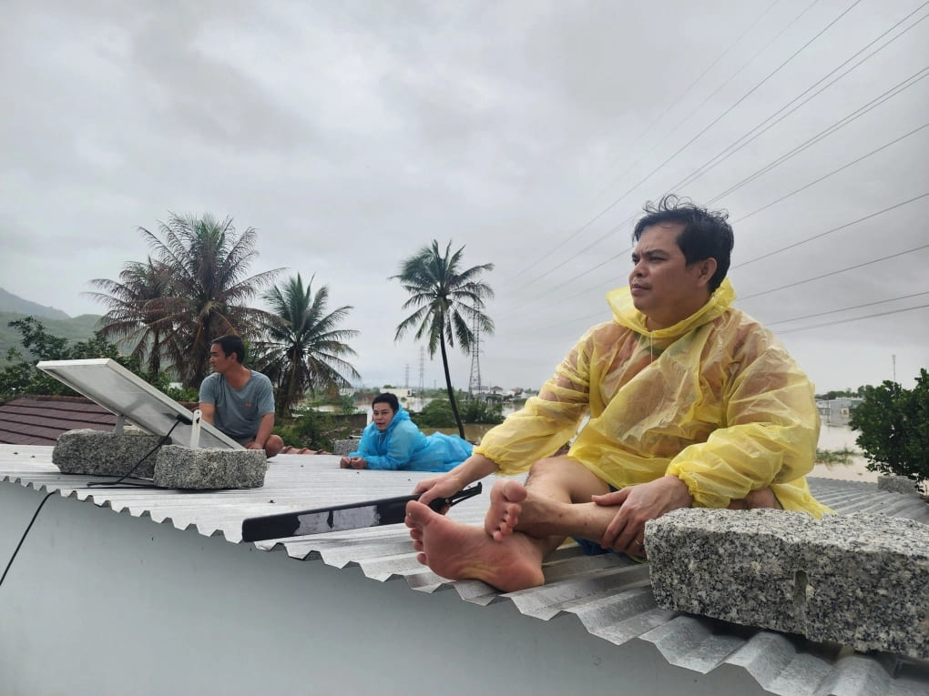 3 giai đoạn cứu trợ sau lũ, hiểu đúng để giúp đủ, không lãng phí 973 – viet lach, thien tai, bao lu, nguoi dan, dan sinh, an sinh xa hoi, y te, suc khoe, suc khoe cong dong, nguoi dan vung lu, ho tro bao lu, cuu tro bao lu.