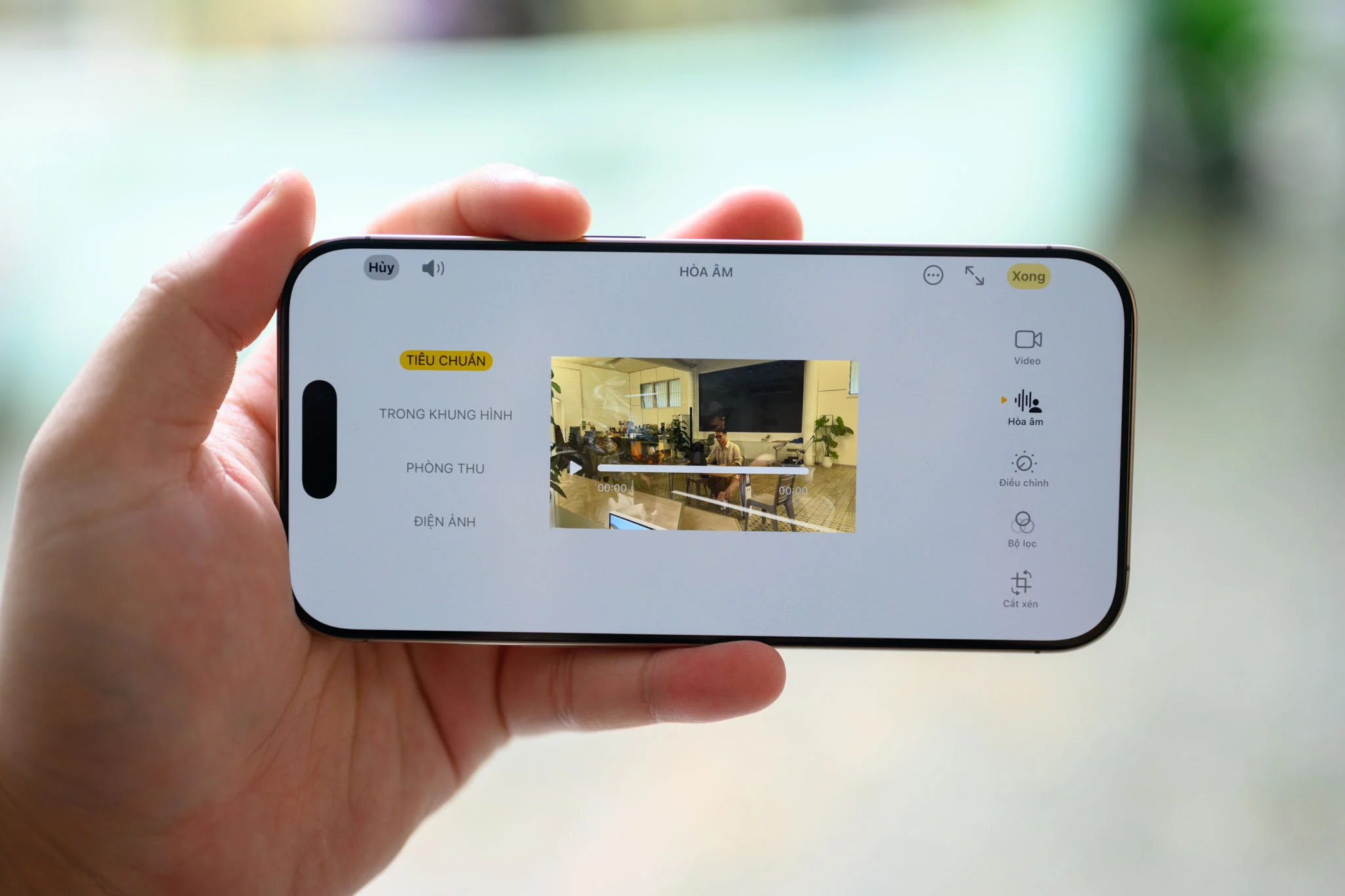 Apple iPhone 16 Pro 324.