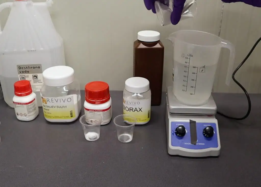 Kodak D-76 Film Developer 1L 686.