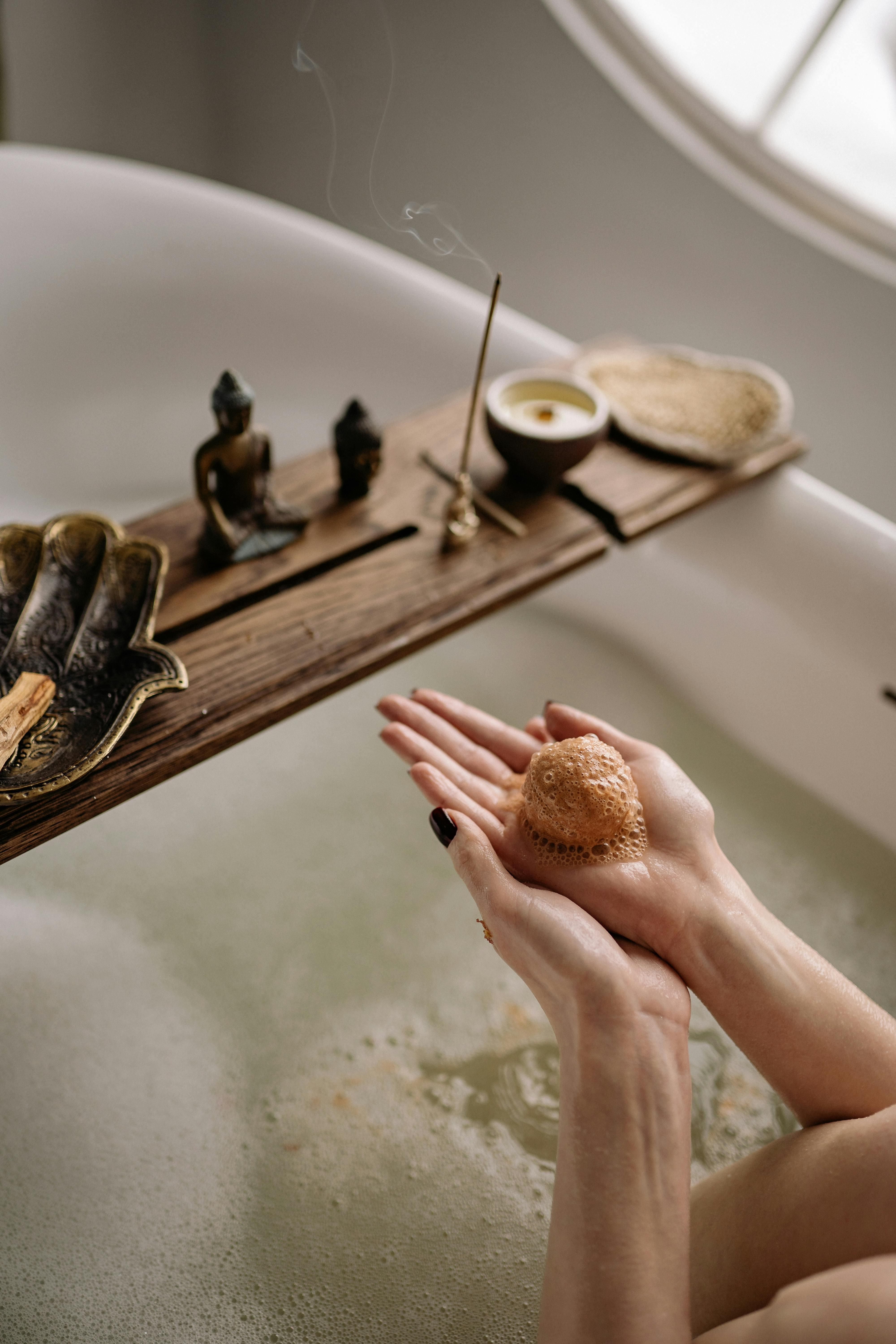 Thập thiện (Daśa kuśala karmapatha – 十善業道) là gì? 719 – ton giao, phat giao, thap thien, khong sat sinh, khong trom cap, khong ta dam, khong noi doi, khong noi loi hai chieu, khong noi loi ac doc, khong noi loi theu det vo ich, khong lam tham, khong san han, khong ta kien, thuc hanh ton giao, kien thuc phat giao, kien thuc ton giao.