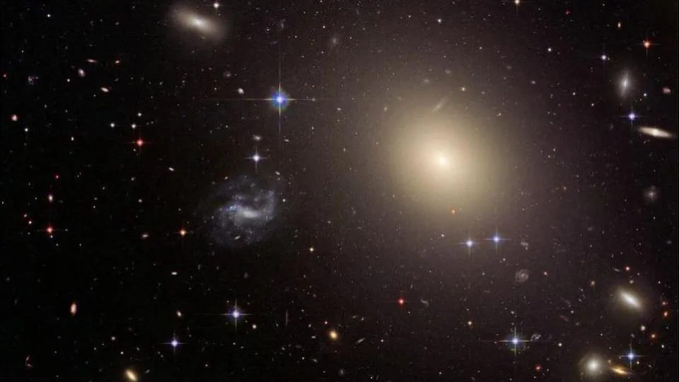 Vũ trụ có thực sự sinh ra từ hư vô không? 358 – khoa hoc, vu tru, hu khong, hu vo, sinh ra tu hu khong, vu tru sinh ra, big bang, lam phat vu tru, truong lam phat, nang luong truong, chan khong luong tu, dao dong luong tu, vat chat toi, nang luong toi, sinh tu hu khong.