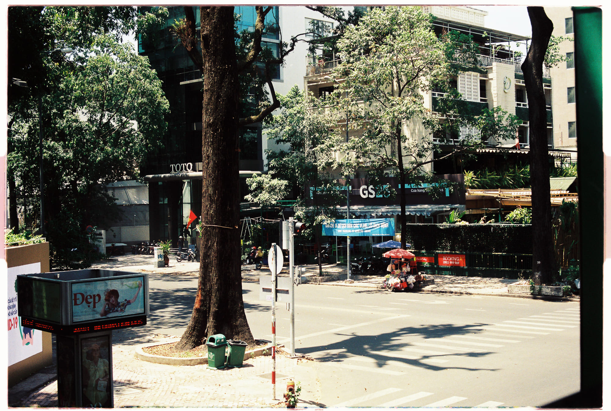 Vũ trụ đòi hỏi các trường lượng tử