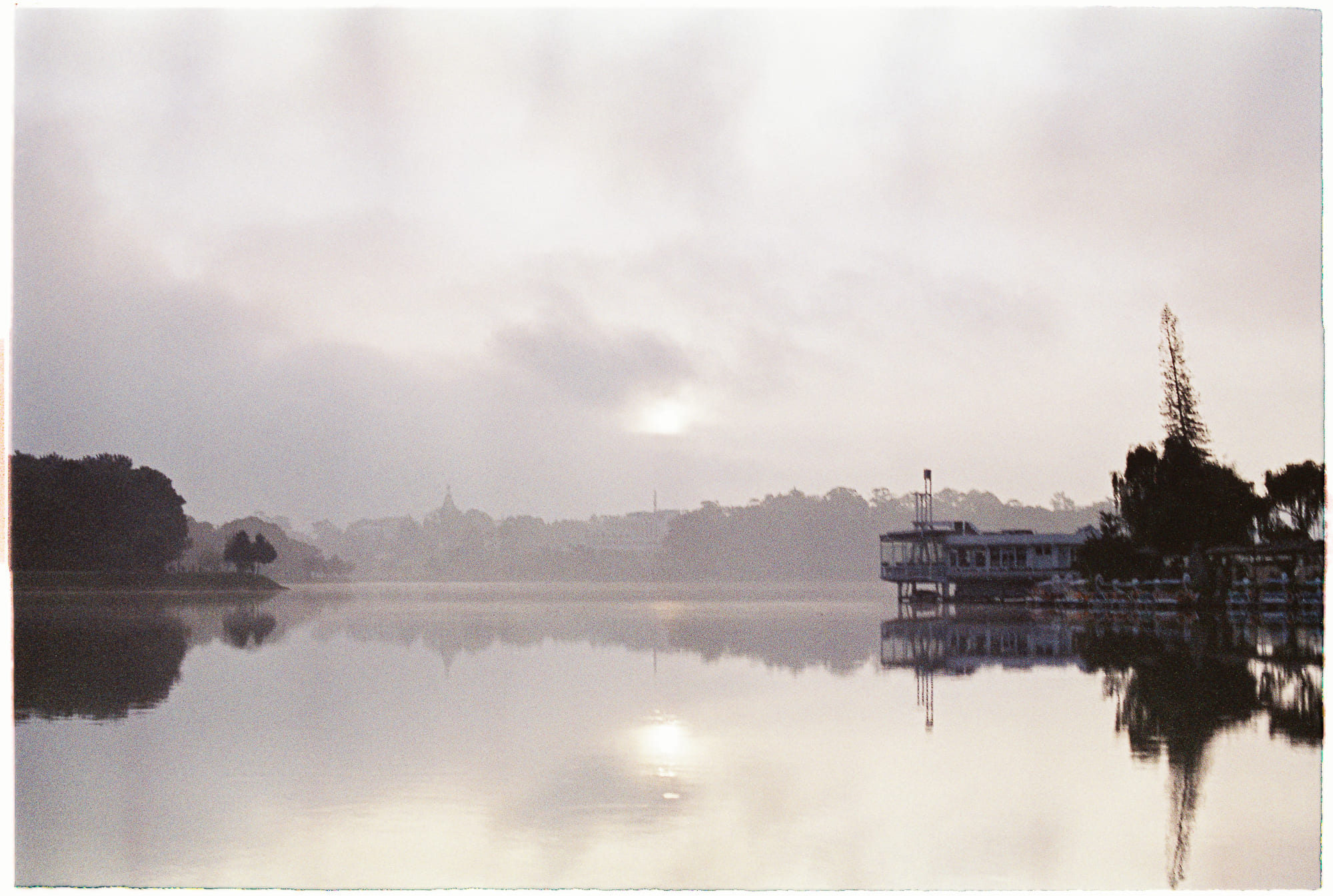 Trung tâm phát triển văn hóa đọc Nhà văn