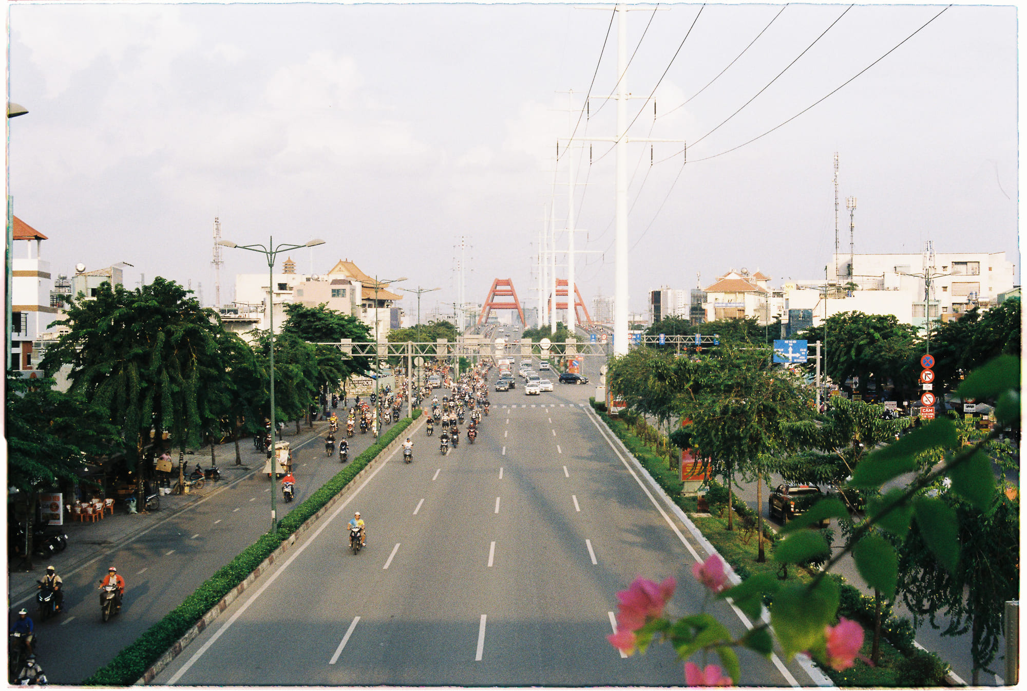 Thung lũng Silicon ám ảnh AI như tôn giáo