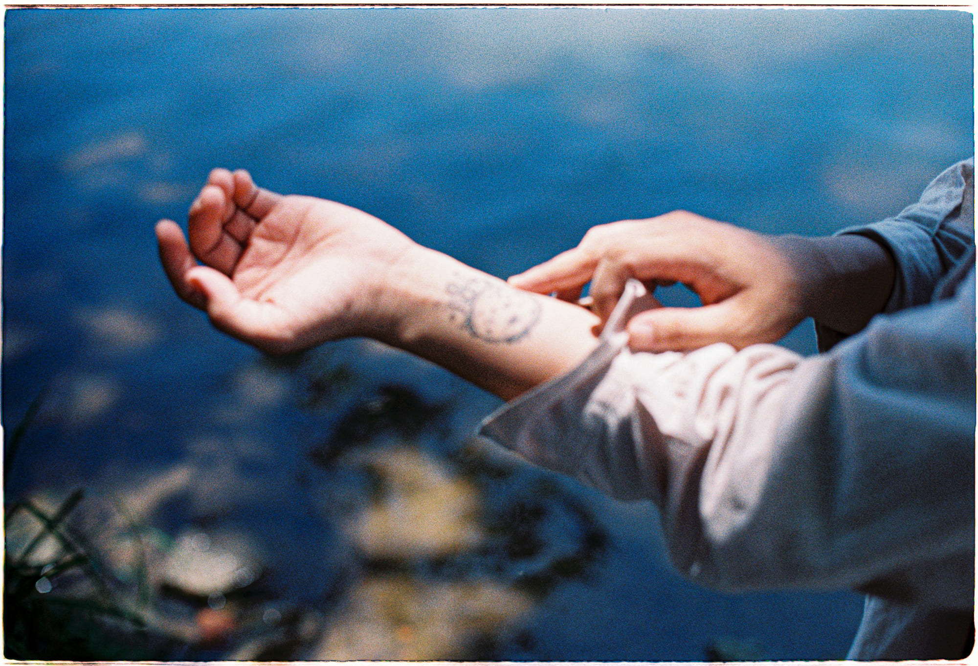 Pháp luật điều chỉnh con người hay con người điều chỉnh pháp luật?