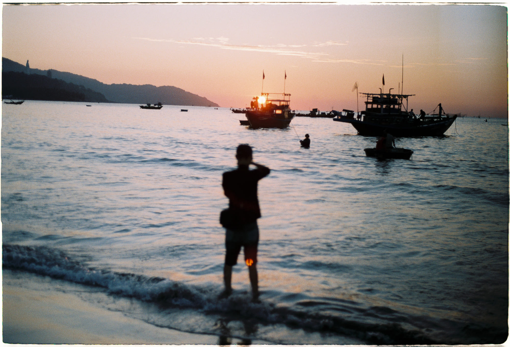 Nghịch lý niềm tin biến đổi nhân loại