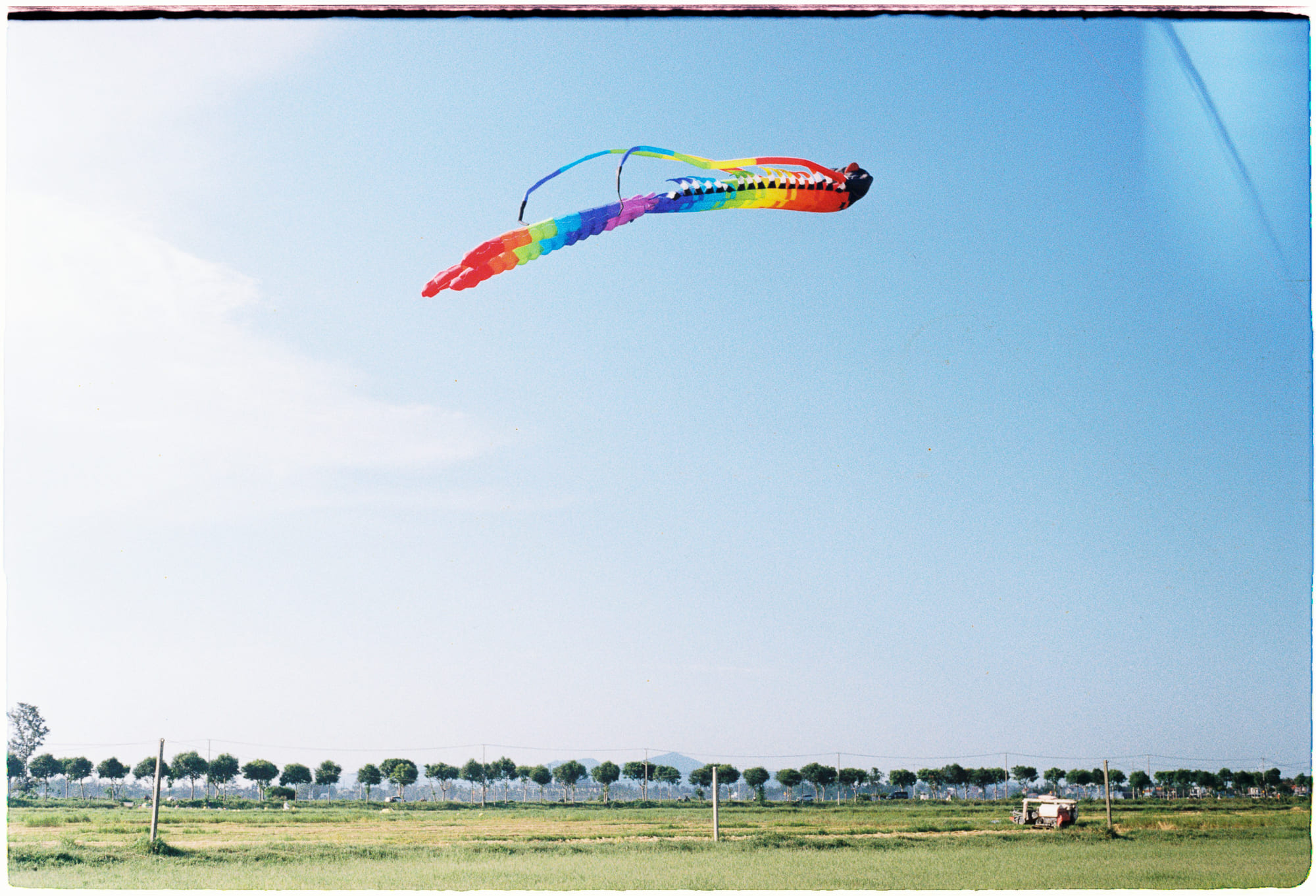 Phi thiêng hóa không gian bản địa trong không gian cộng đồng