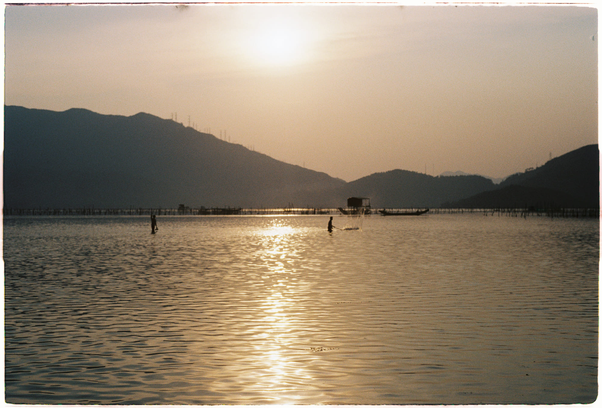 Về những tiếng, từ đầu tiên mà trẻ cất lên 573 – phat trien ban than, khoa hoc, ky nang, sinh hoc, xa hoi hoc, tieng khoc chao doi, tre so sinh, tre em, tu dau tien tre noi, ngon ngu hoc, tu dau cua tre.