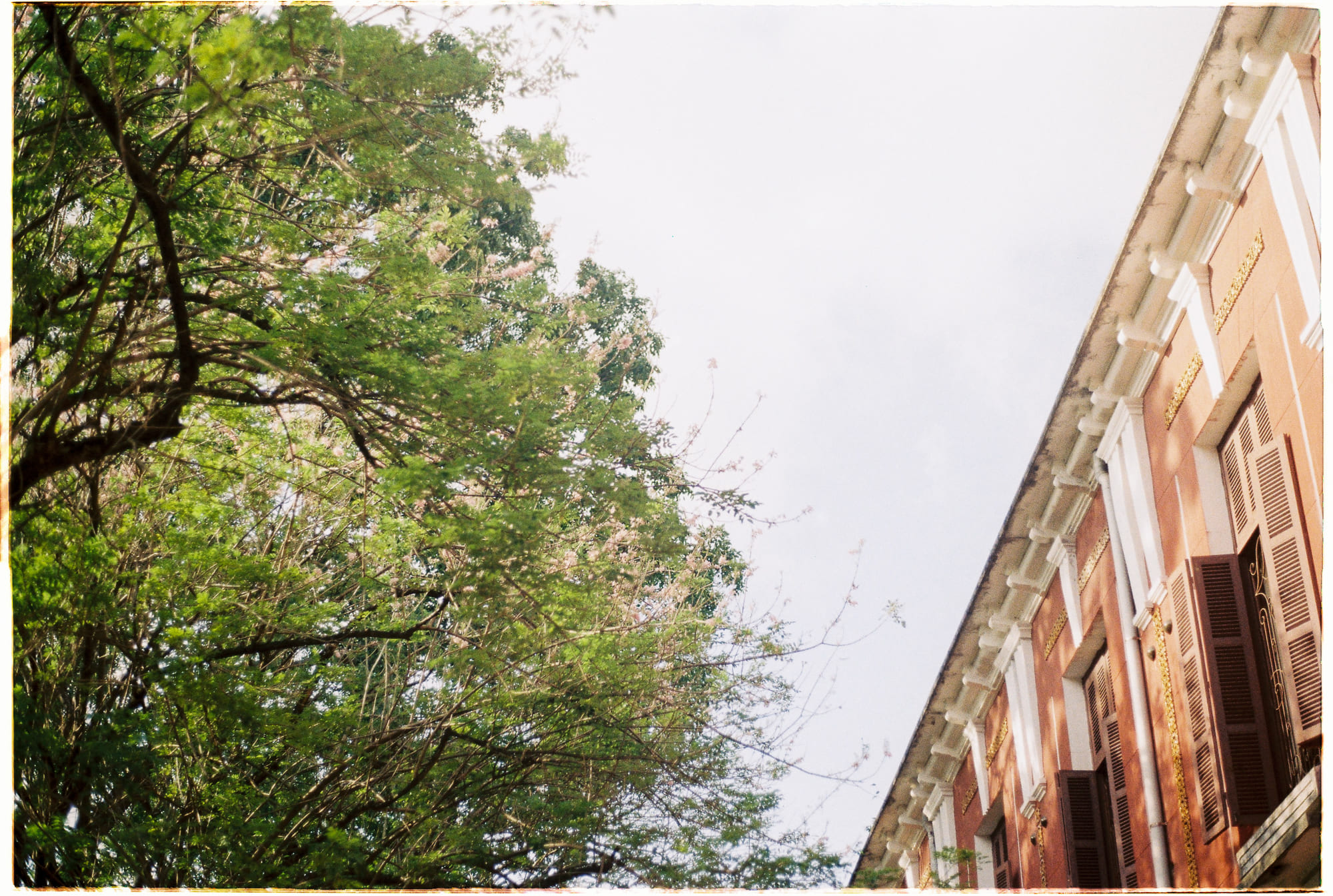 Du hành ngược thời gian có hợp vật lý Einstein Du hành ngược thời gian có hợp vật lý Einstein 208 – khoa hoc, vu tru, vat ly thien van, khoa hoc vu tru, vat ly luong tu, vat ly co dien, du hanh thoi gian, einstein, thuyet tuong doi hep.